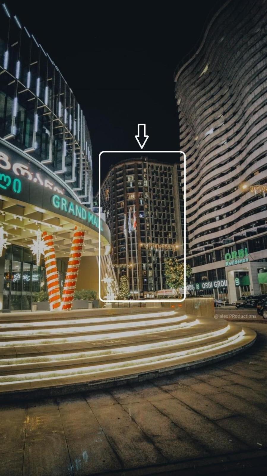 バトゥーミ Orbi Plaza Tamaraアパートホテル エクステリア 写真
